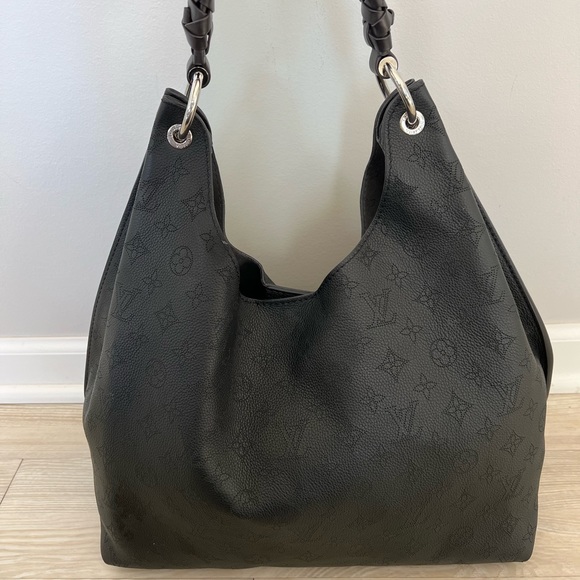 Louis Vuitton Carmel Mahina Noir - Picture 3 of 17